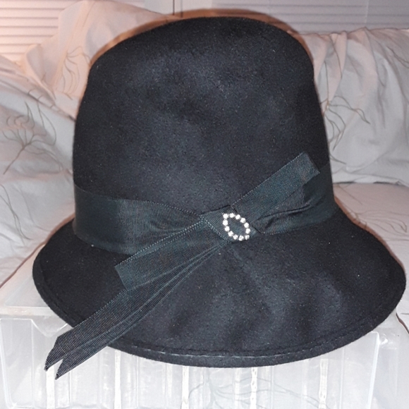 henry pollak | Accessories | Vintage Ritz Henry Pollak Black Wool Hat ...